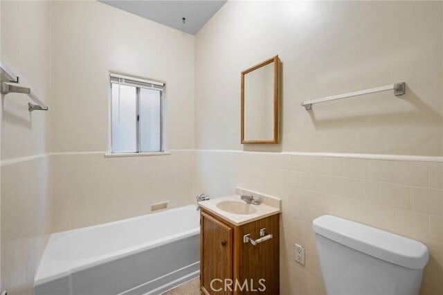 Building Photo - 200 E Lomita Ave