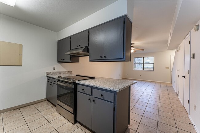 Building Photo - 317 Copper Oaks Dr