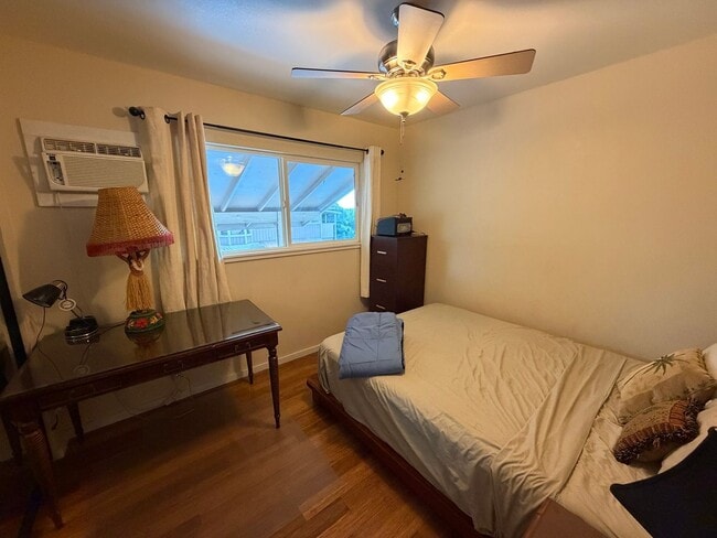 Building Photo - 2570 Hunakai St