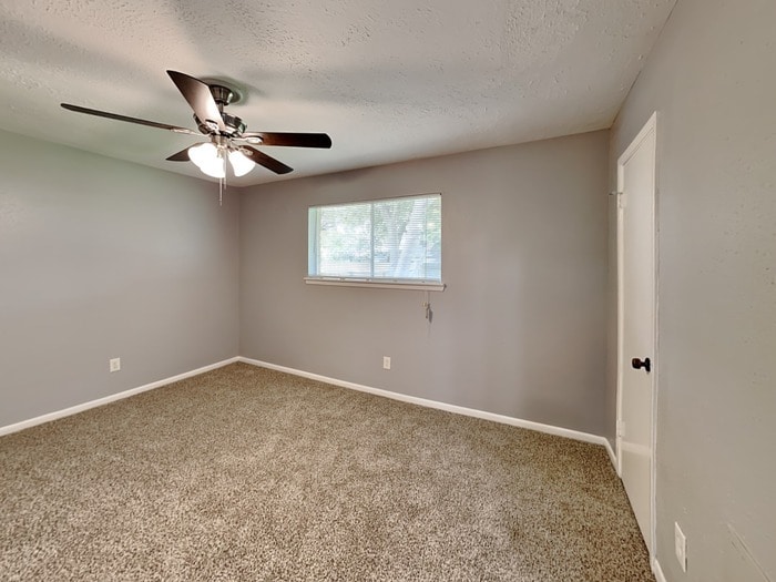 Building Photo - 16910 Barcelona Dr