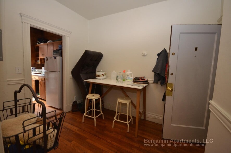 Building Photo - 5 Walbridge St