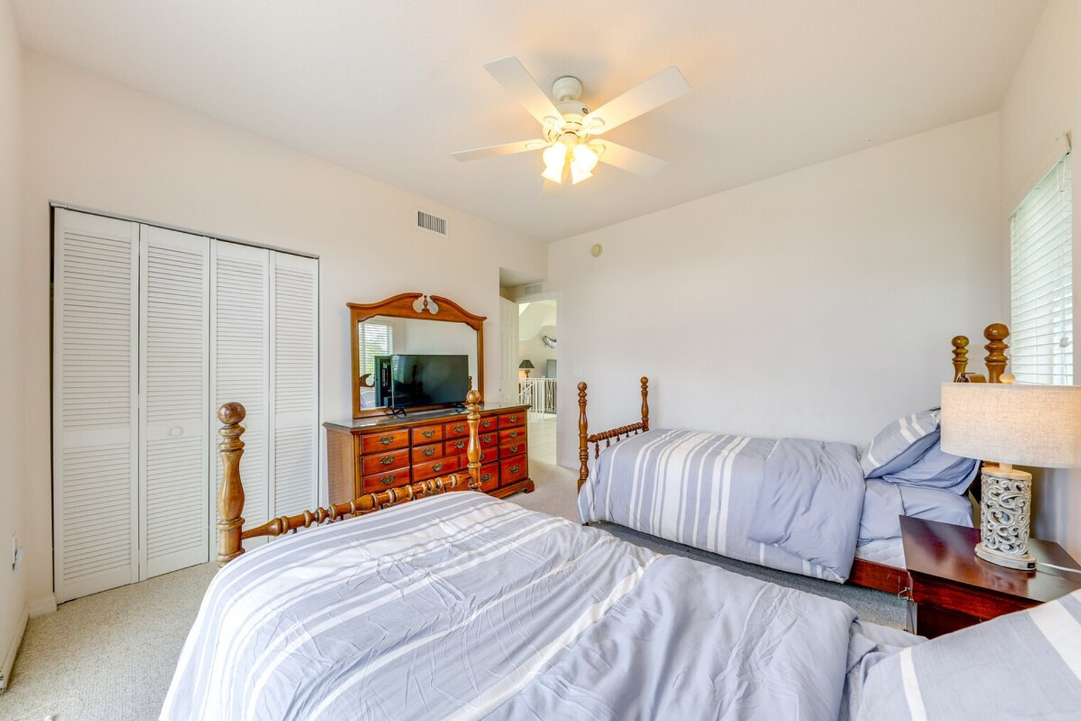 Building Photo - 247 Apache St