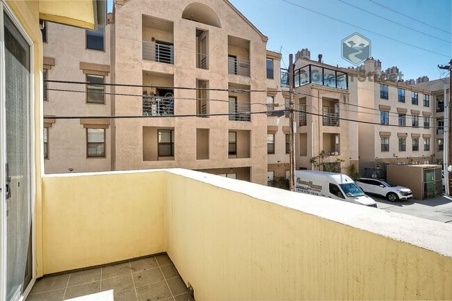 Building Photo - 4057 1st AvenueUnit 109