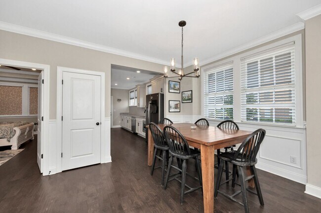 Building Photo - Fully Furnished 3 Bedroom Home Near Toyota Field & Redstone Arsenal