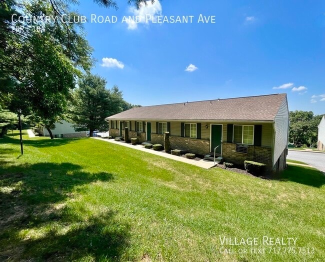 Building Photo - 609 Country Club Rd