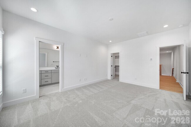 Building Photo - 511 Bowman Rd