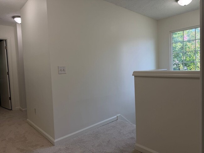 Building Photo - 106 Meridian Ct