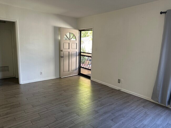 Living room - 710 Copeland Ct