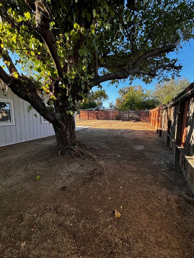 Building Photo - APPLY AT WWW.CVHOMES.COM