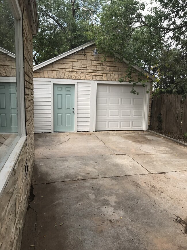 Building Photo - 2308 14th St