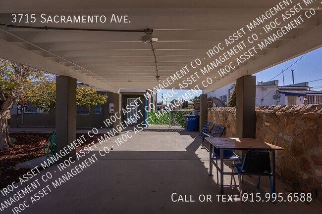 Building Photo - 3715 Sacramento Ave