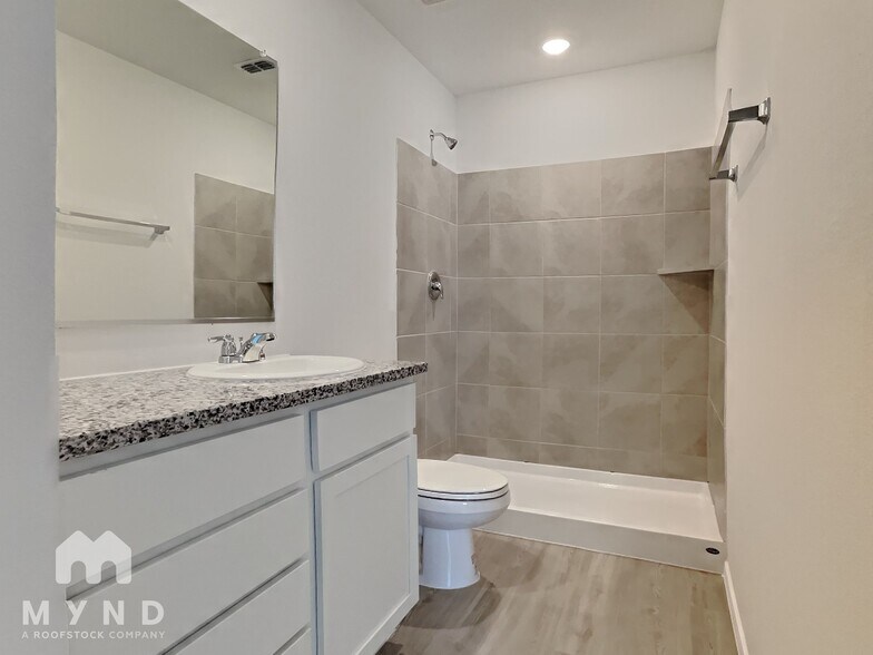 Building Photo - 147 Sesame Ln