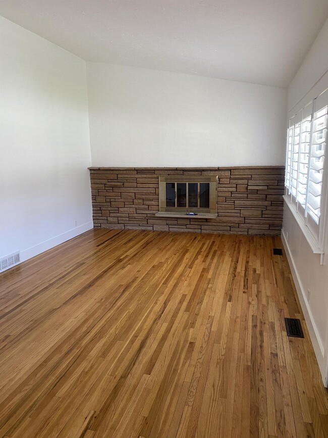 Building Photo - 4364 S 2950 E