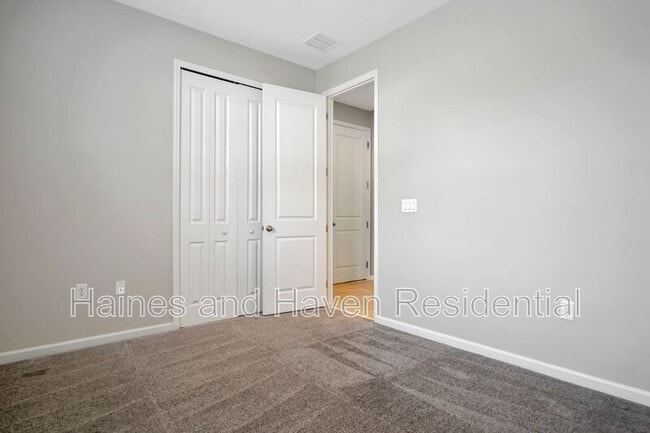 Building Photo - 840 Blue Creek Dr