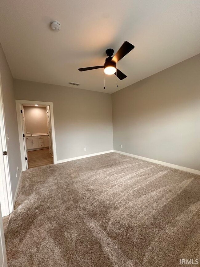 Building Photo - 3824 High Pointe Dr