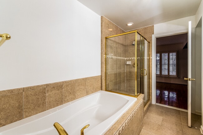 Building Photo - 87 Heron Lane