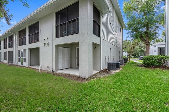 Building Photo - 7200 E Bank Dr
