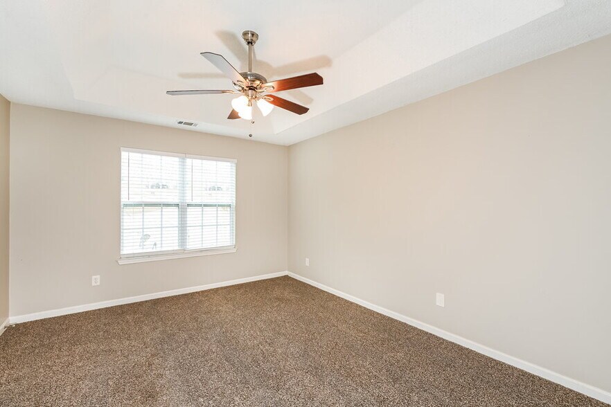 Building Photo - 3444 Sumter Pl