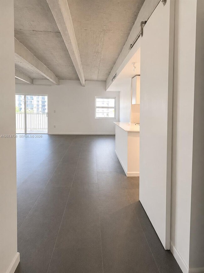 Building Photo - 3545 NE 167th St