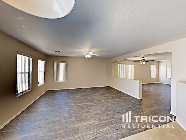 Building Photo - 45554 W Ranch Rd