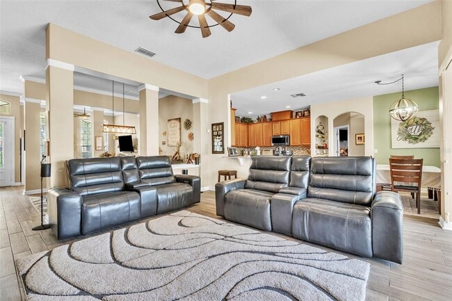 Building Photo - 9957 Oak Quarry Dr