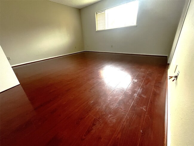 Building Photo - 731 Seafoam Rd