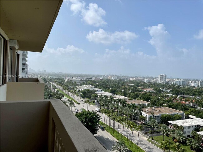 Building Photo - 10185 Collins Ave