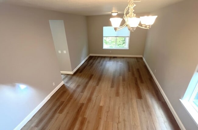 Building Photo - Newly Remodeled 4 Bedroom, Wilsonville, OR