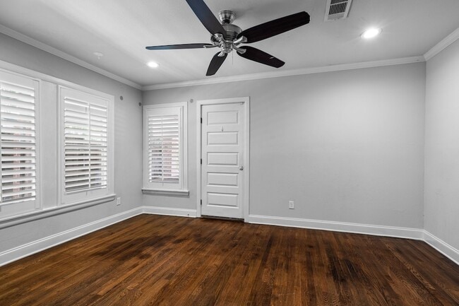 Building Photo - 4036 Linden Ave