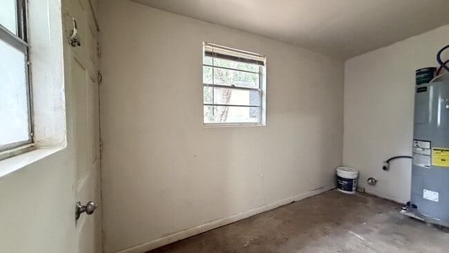 Building Photo - 3344 Soutel Dr