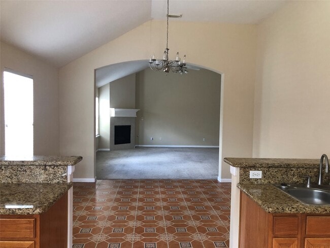 Building Photo - 1211 Colonial Manor Dr