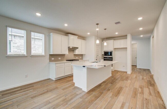 Building Photo - 24838 Harrow Mdw Dr