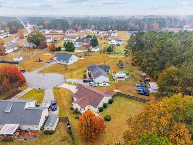 Building Photo - Welcome to Brookstone!