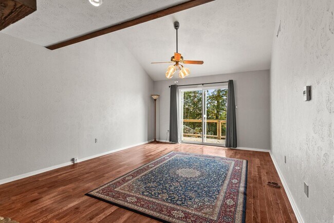 Building Photo - 102 Windwood Ln