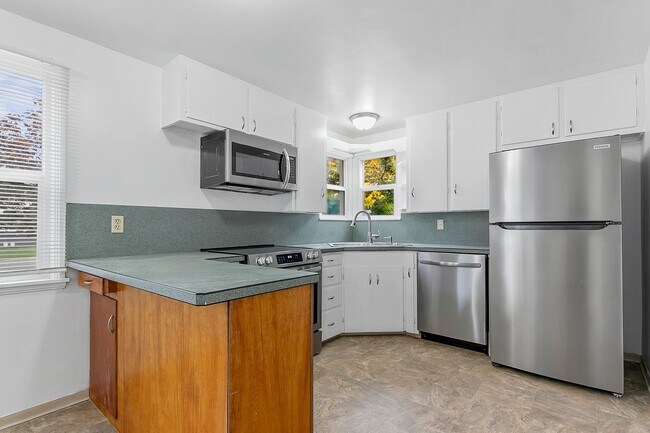 Building Photo - 2bd/1b Boise Bench Home!