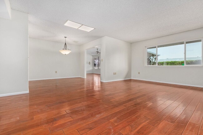 Building Photo - 14022 Whispering Lake Dr