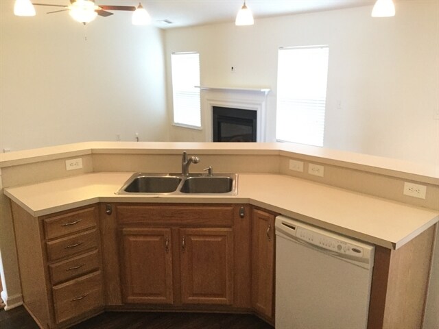 Building Photo - 10437 Samuels Way Dr