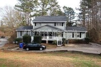 Building Photo - 155 Hunters Ln