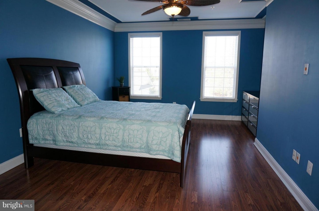 Master Bedroom - 5801 Clipper Ln