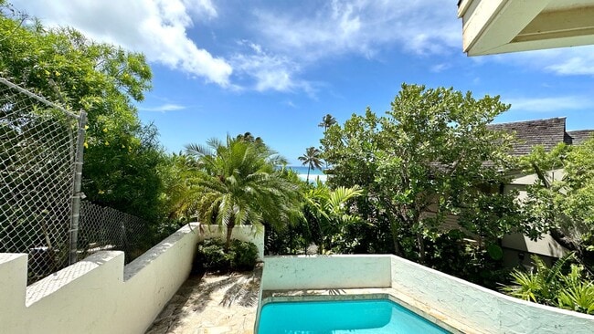 Building Photo - 3643 Diamond Head Rd