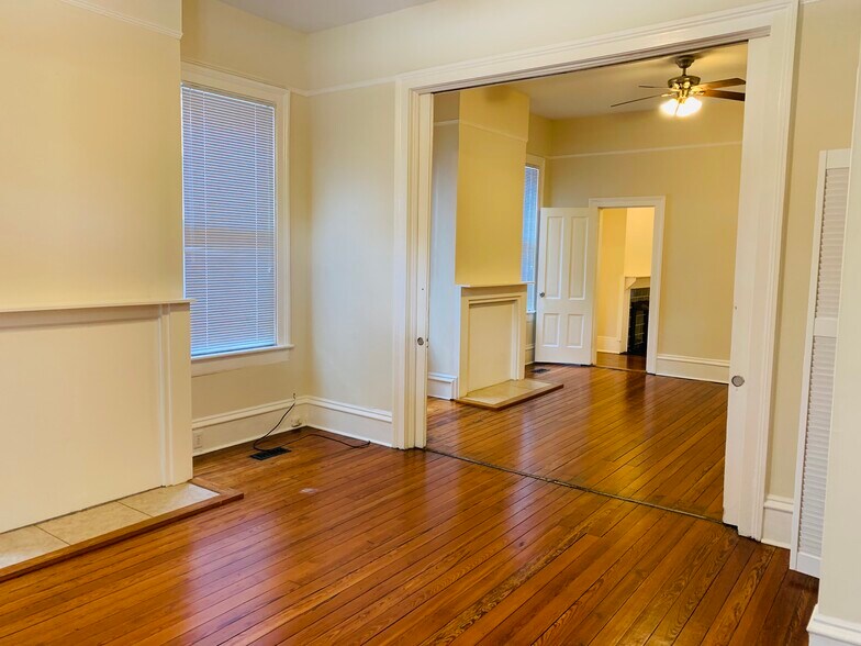 Building Photo - 903 Montgomery St