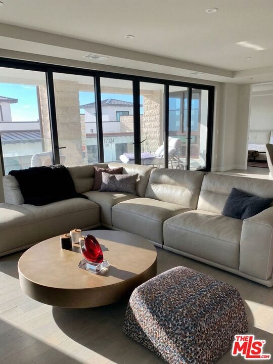 Building Photo - 17328 Tramonto Dr