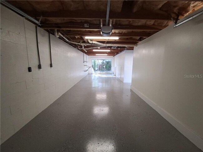 Building Photo - 4970 Marina Palms Dr