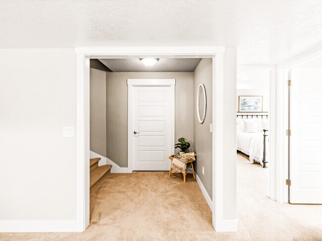 Building Photo - 2670 Weathervane Way S