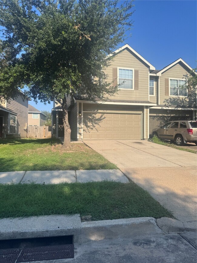 Building Photo - 6213 Stoney Creek Dr