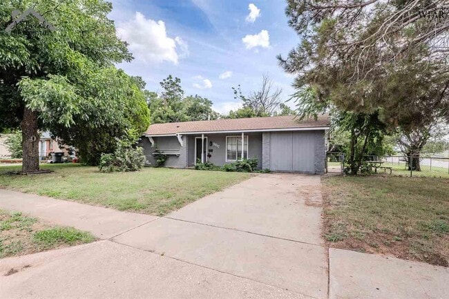 Primary Photo - 5017 Kingston Dr