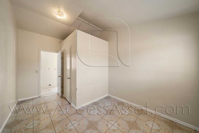 Building Photo - 23865 Goetz Dr