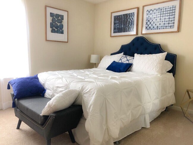 Building Photo - Short Term furnished rental available month to month