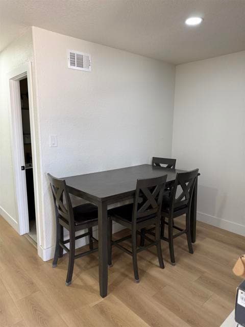 Building Photo - 817 Saugerties Ave