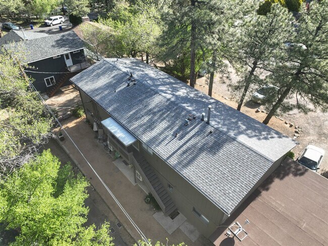 Building Photo - 278 S Hardin St